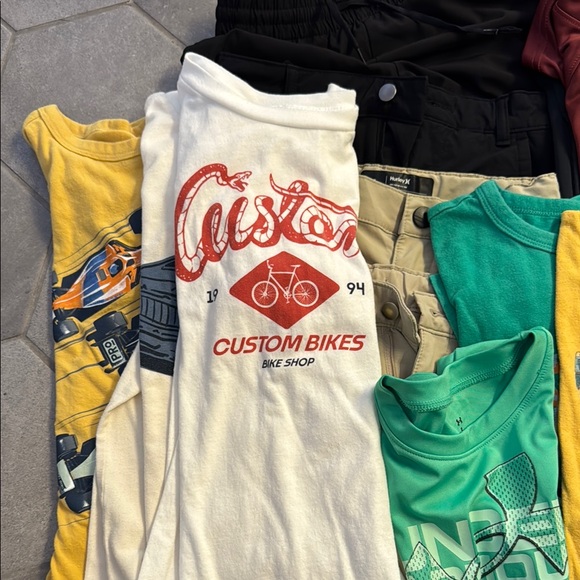 Assorted Boys Summer Bundle Graphic T-Shirts and Shorts Collection 5T - 6T XS - Picture 2 of 7